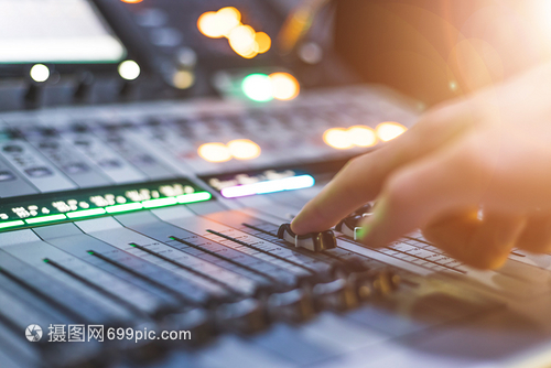 錄音室專業音樂制作與錄音工程師的職責